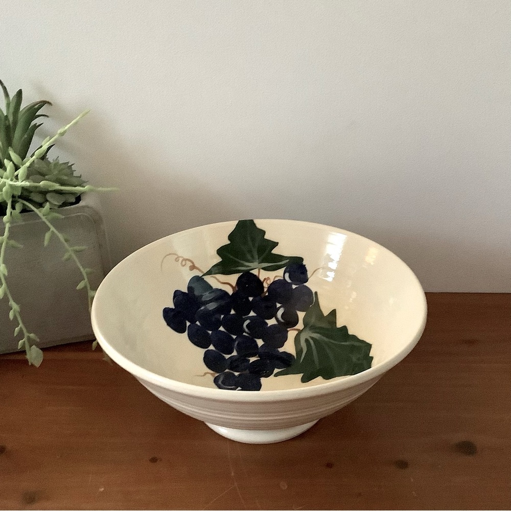 Beautiful Artist Made Pottery Grapes Bowl